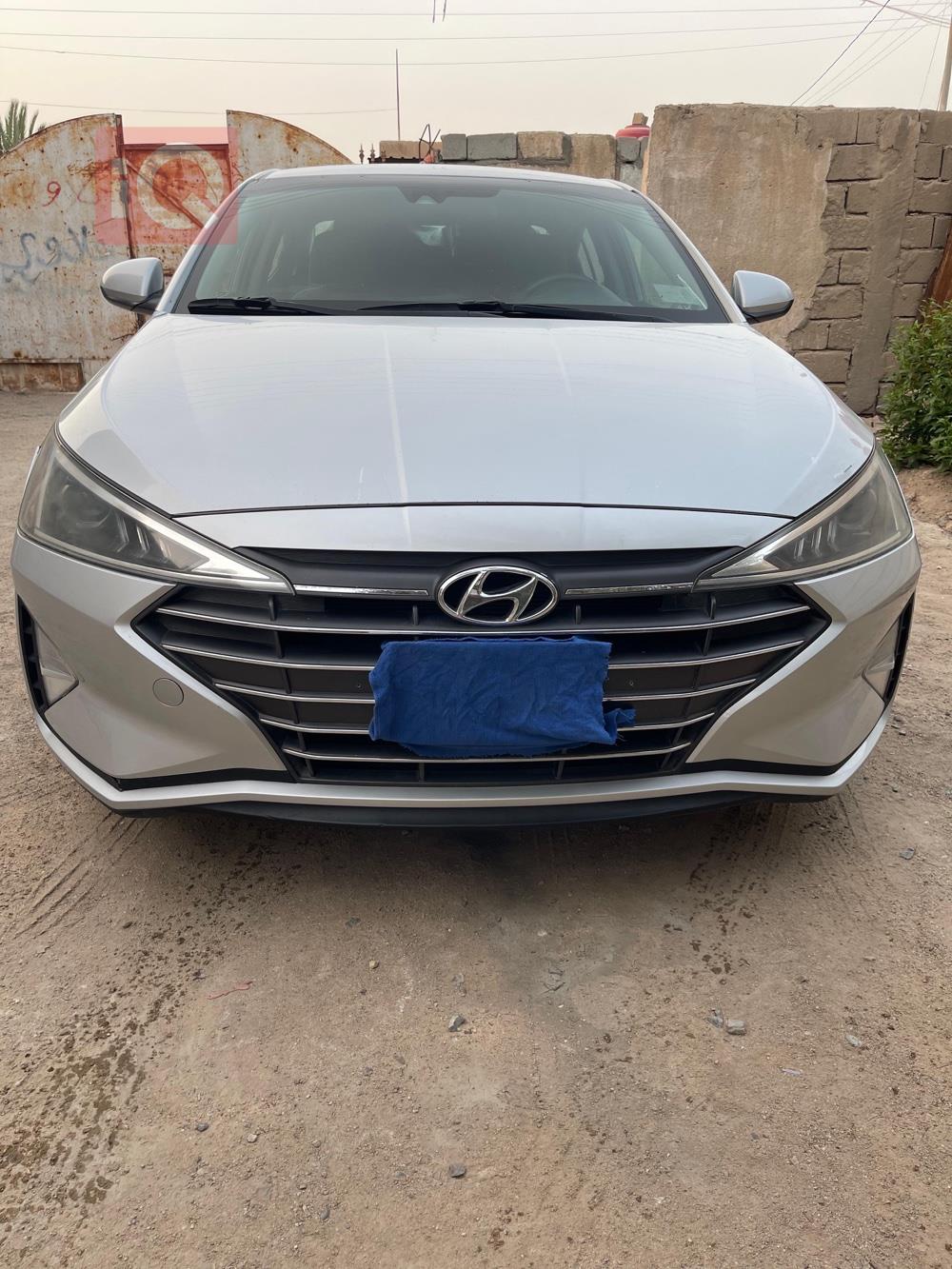 هیوندای ئەلەنترا